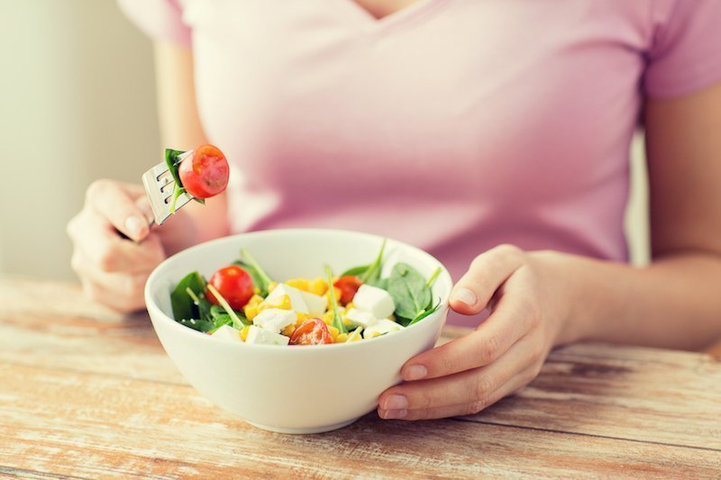 manger lentement peut aider à perdre du poids