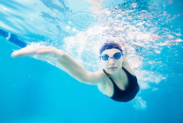 Est-ce que la natation fait perdre du poids ? la natation pour perdre du poids