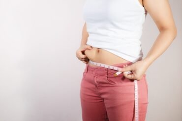 Prise de poids inexpliquée : pourquoi grossis-je sans raison ? prise-poids-inexpliquée