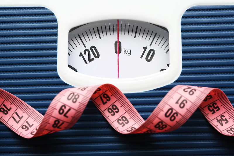 Pourquoi perdre trop vite du poids peut se révéler néfaste