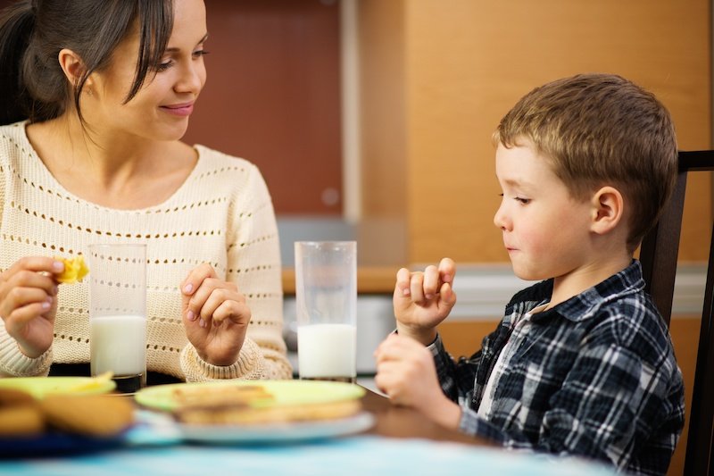 discuter avec son enfant en surpoids