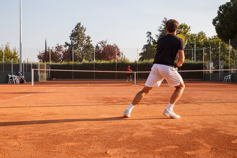 le tennis fait travailler le corps en entier