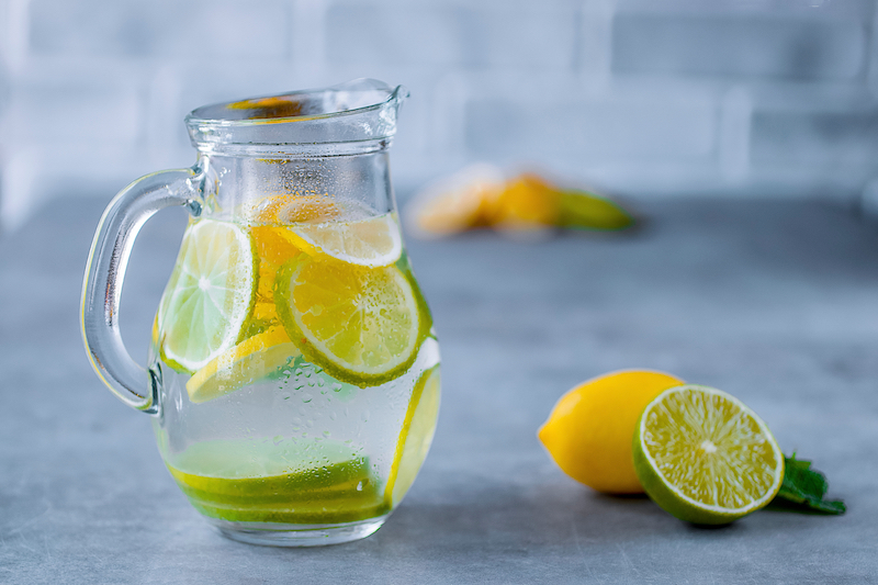 L'eau citronnée une boisson pour perdre du ventre